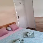 Appartments D&d פרוי