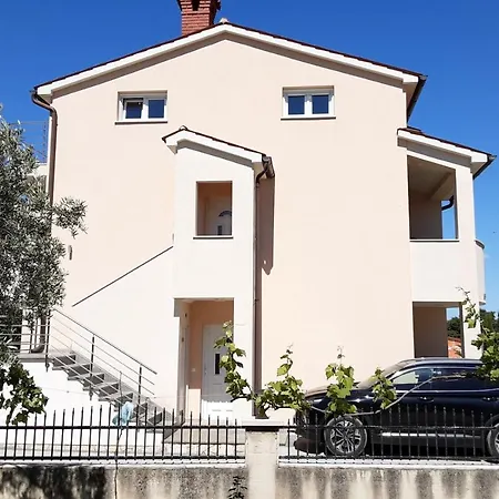 Appartments D&d דירה